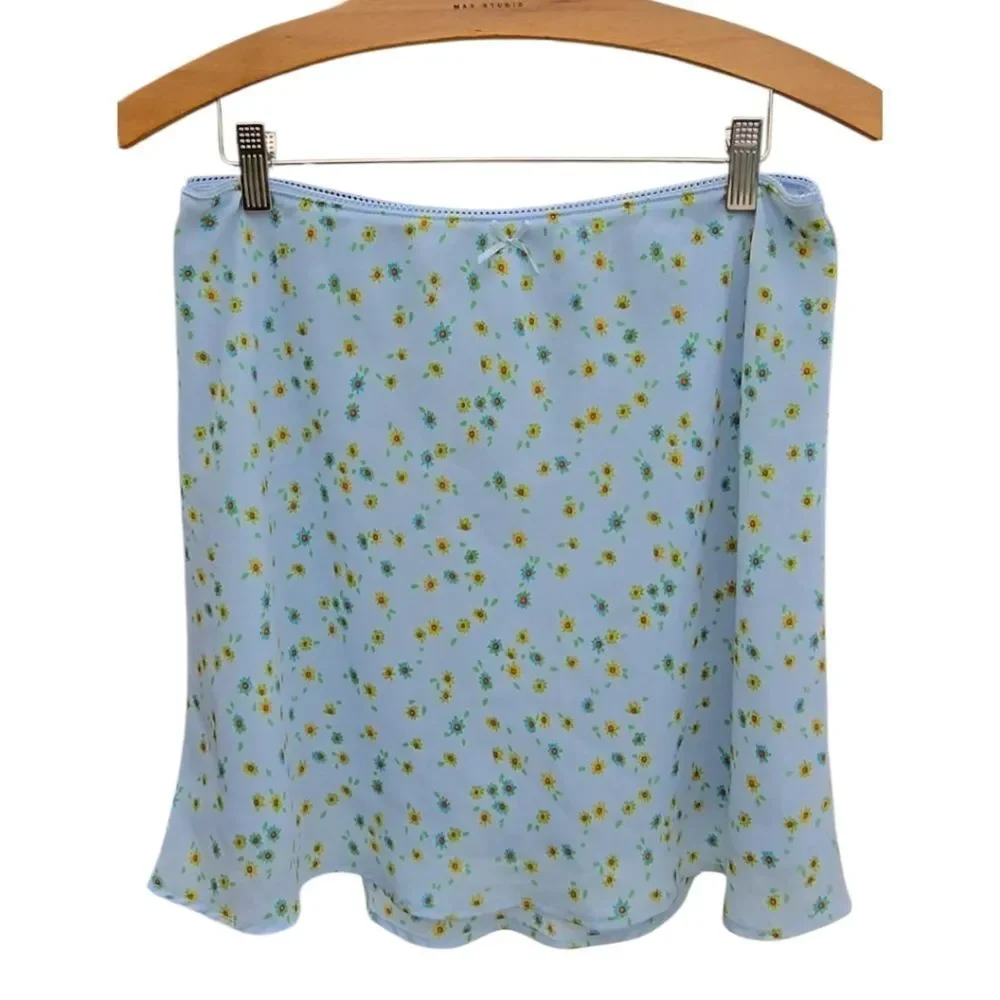 Floral Blue Skirt. New Without Tag.